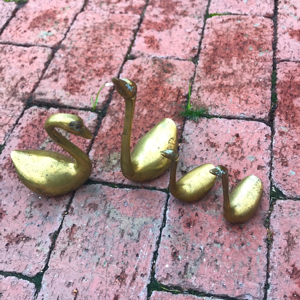 Vintage brass swan status (4)